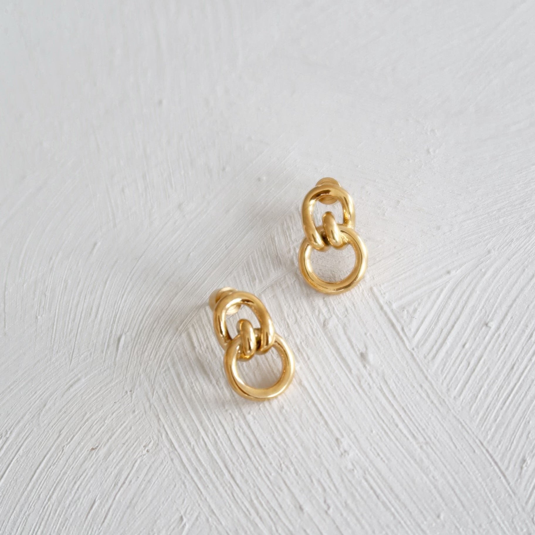 Lasso Earrings