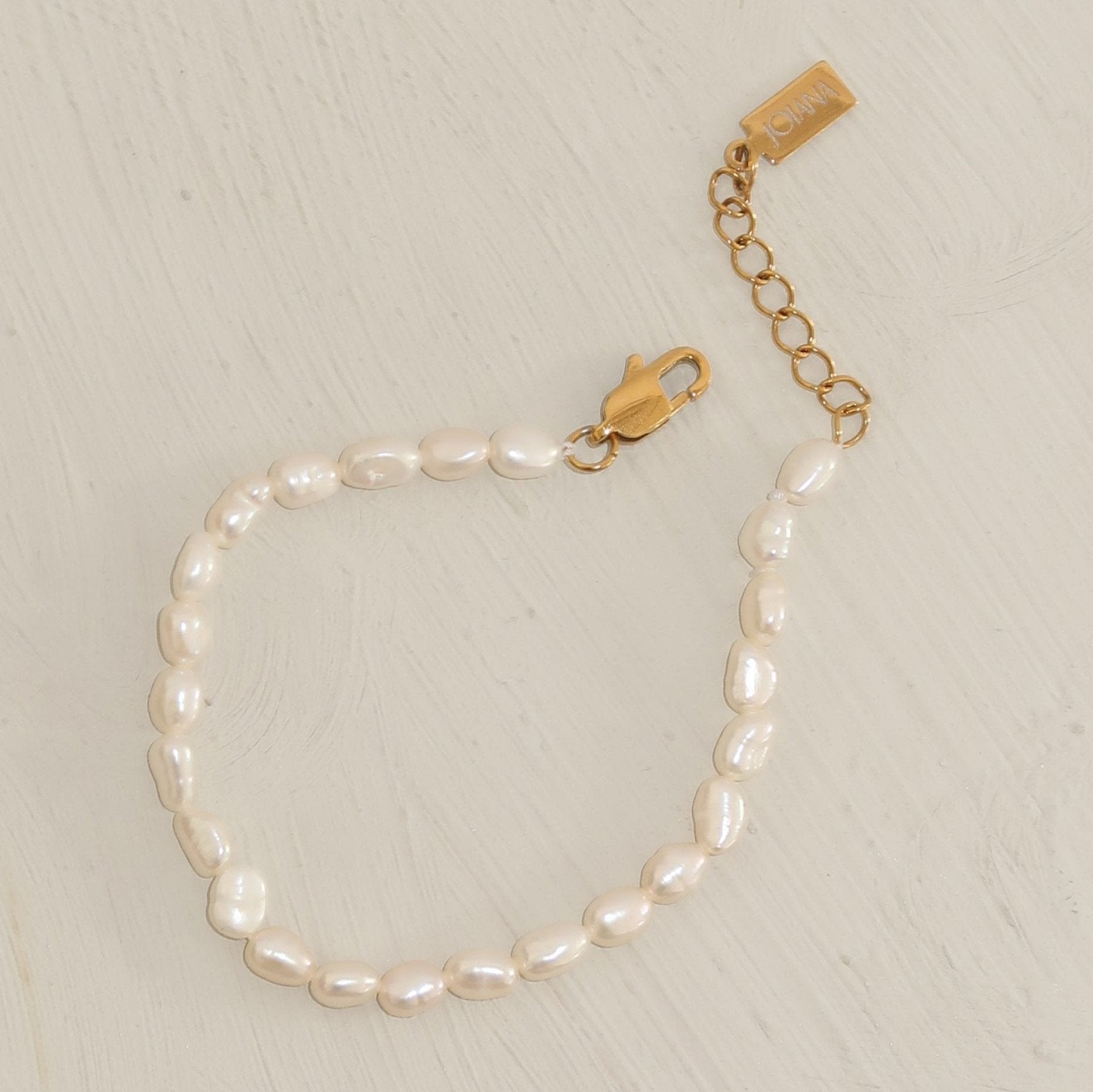 Classic Pearl Bracelet