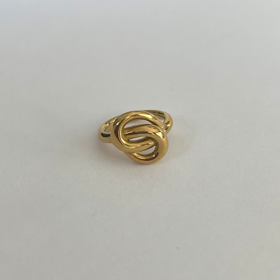 Knot Ring