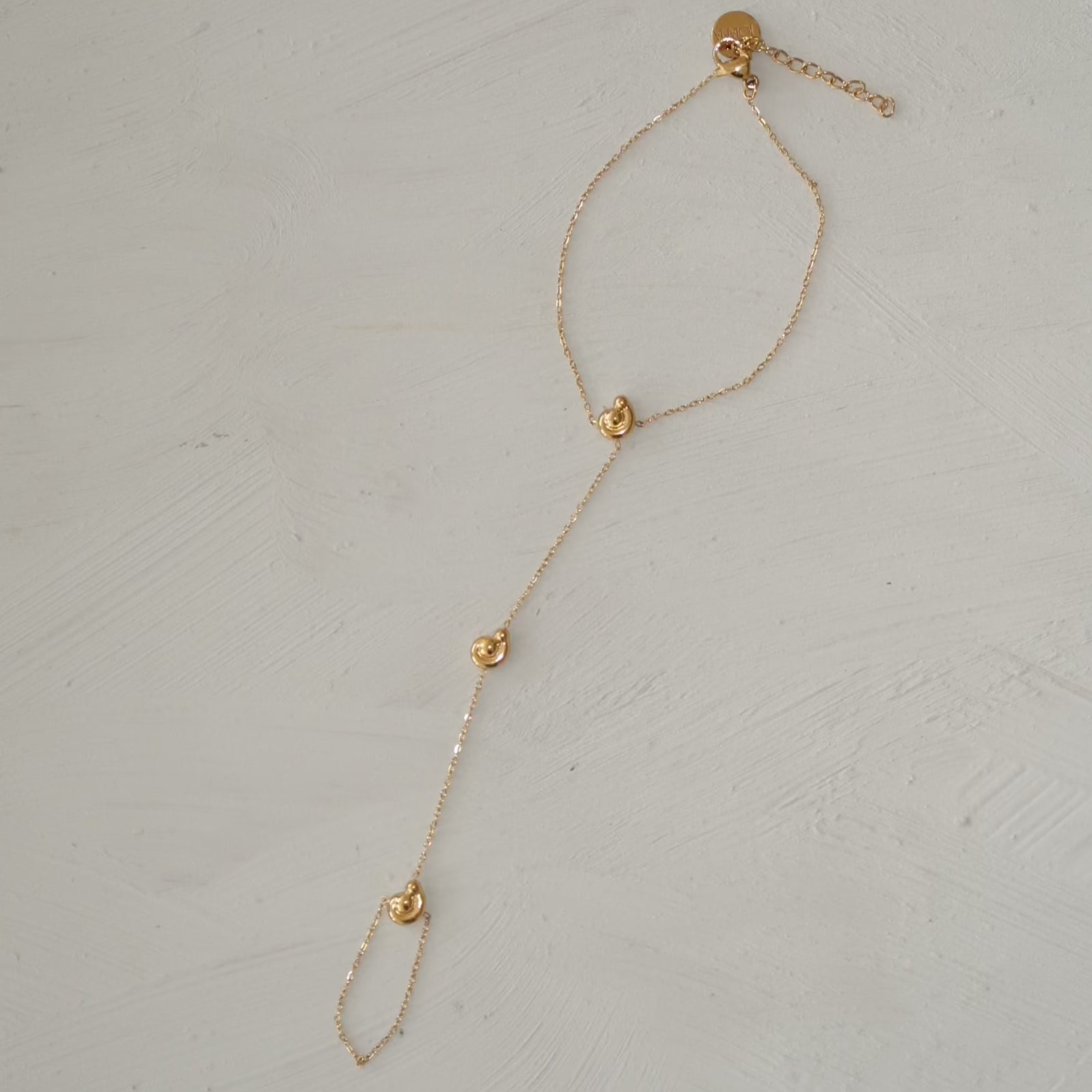 Cove Hand Chain