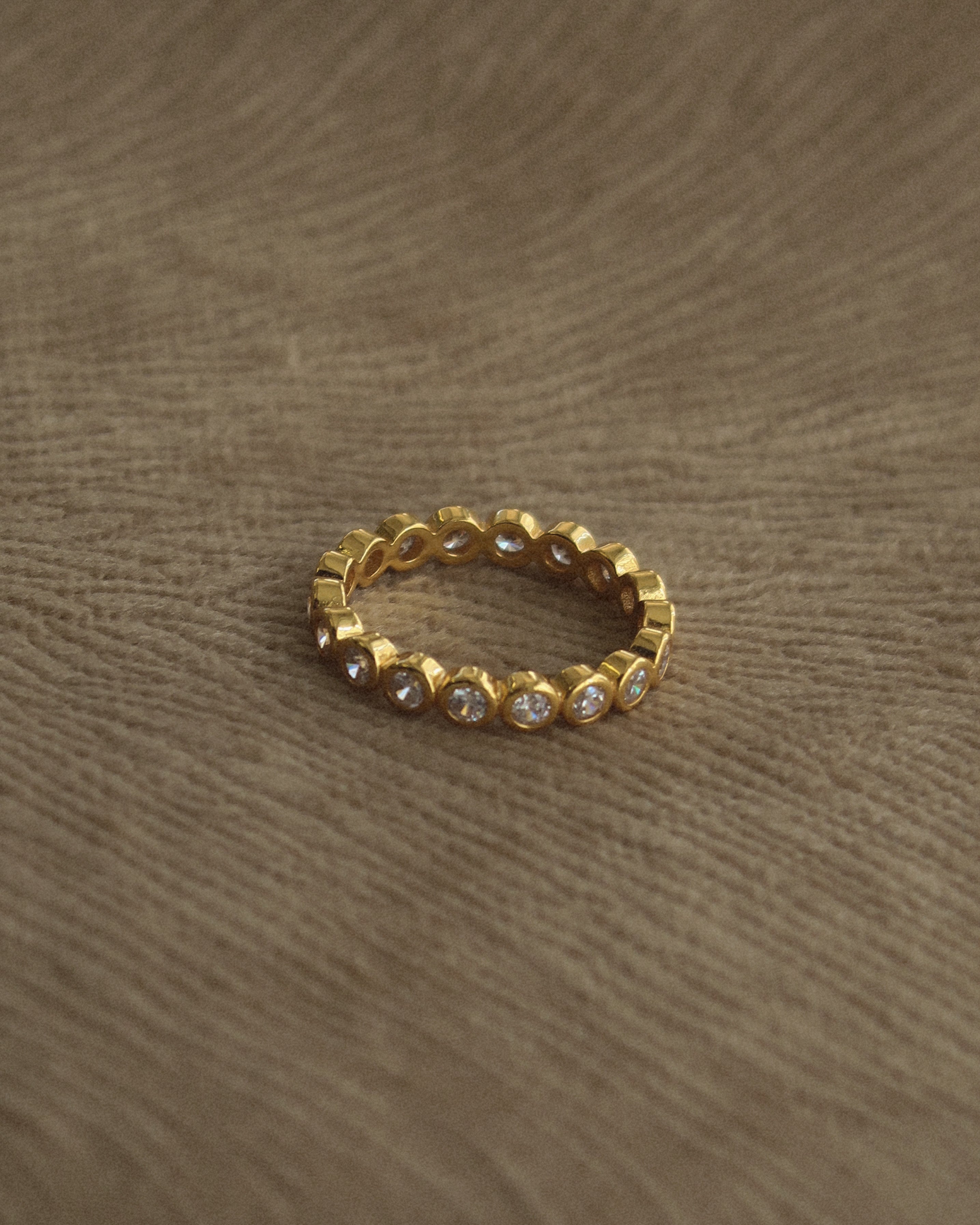 Bezel Ring
